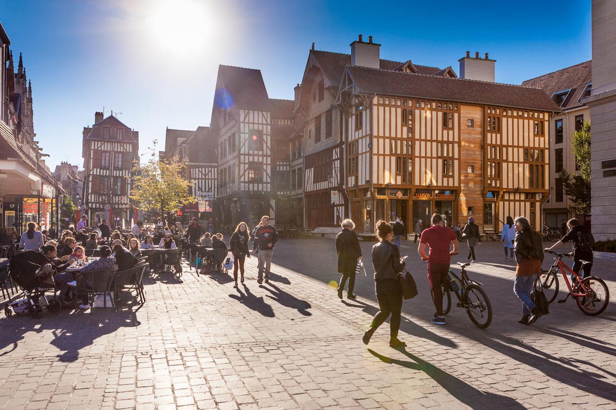 La Flute Enchantee Troyes Dış mekan fotoğraf